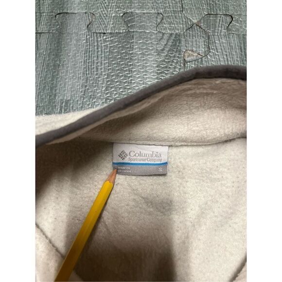 Columbia Button Fleece White/ Grey Pullover Sweater Size Small Women’s - Picture 5 of 6